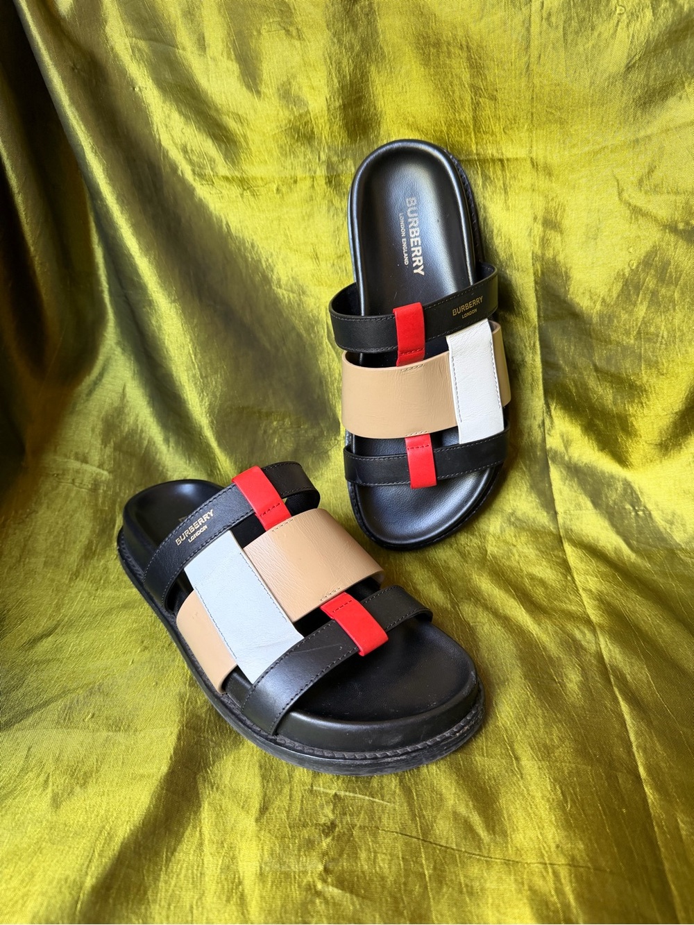 Burberry Ellendale Black Tan White Red Leather Slide Sandals EU36.5